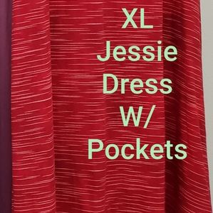 Brand new with tags XL Jessie Dress with pockets